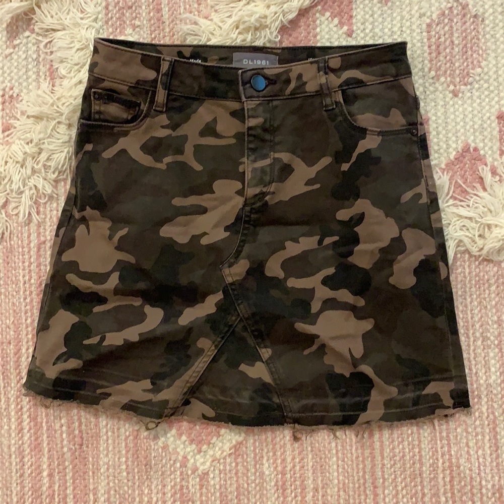 Girls camo skirt